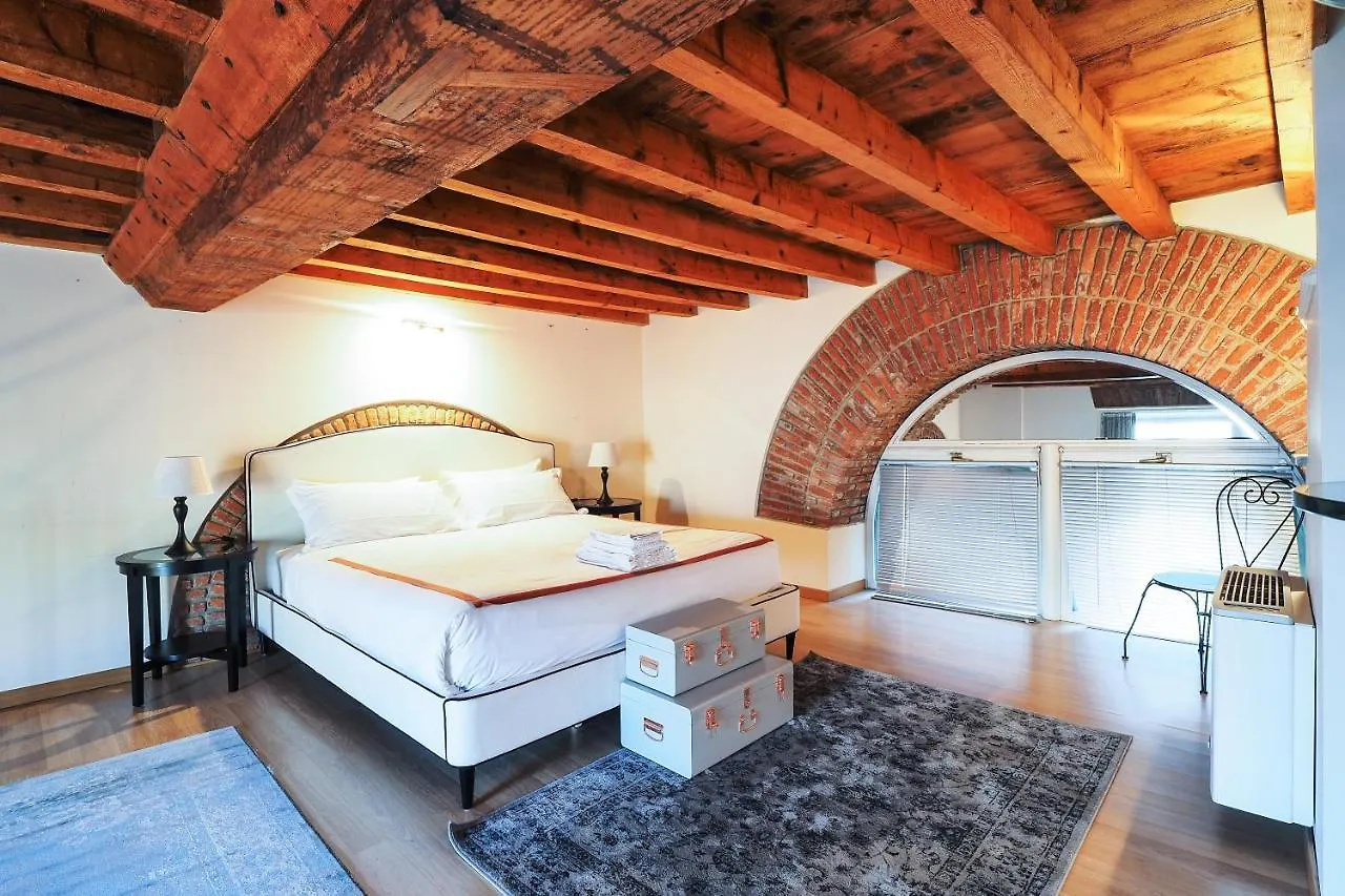 Unique Duomo Luxury Property Milan Italy