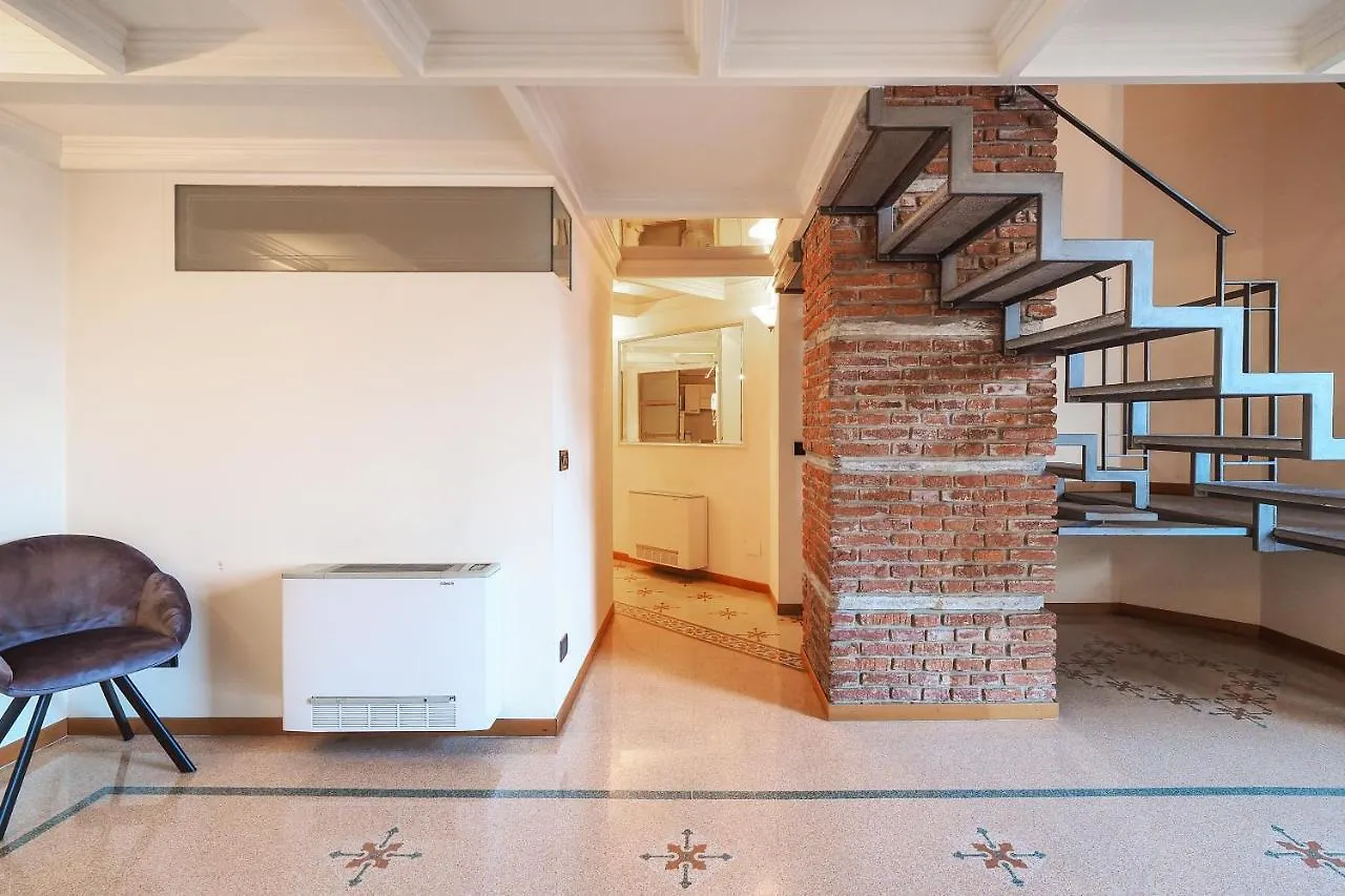 Apartment Unique Duomo Luxury Property Milan