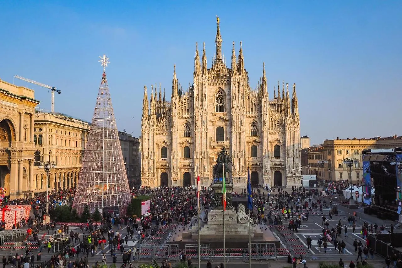 Apartment Unique Duomo Luxury Property Milan